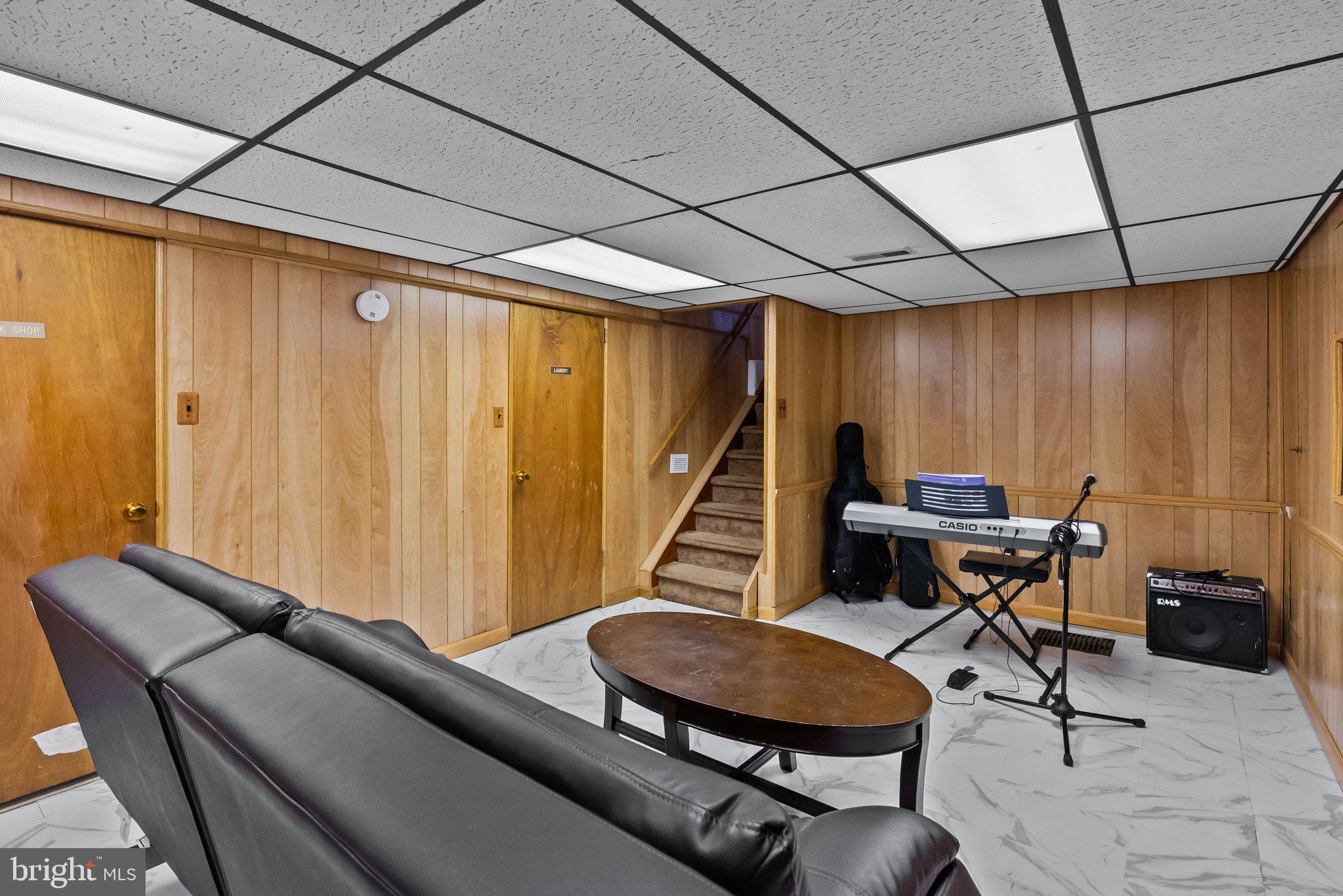 9718 Glenhope Road Philadelphia, PA 19115 - Photo 18 of 37