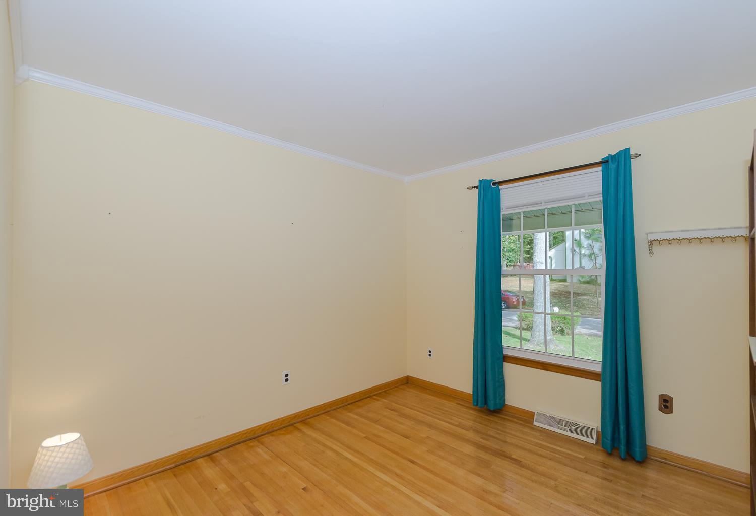 105 Circle Road Pasadena, MD 21122 - Photo 21 of 51 3rd Bedroom