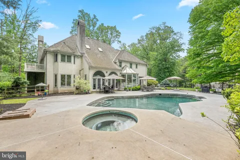 $1,750,000 | 46 Sleepy Hollow Drive, Newtown Square, PA 19073