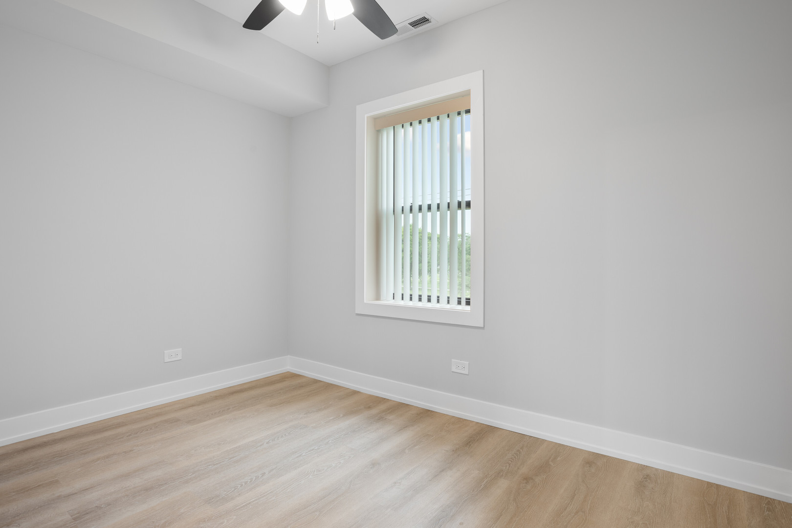 1558.5 West Juneway Terrace, Unit 2T Chicago, IL 60626 - Photo 9 of 21