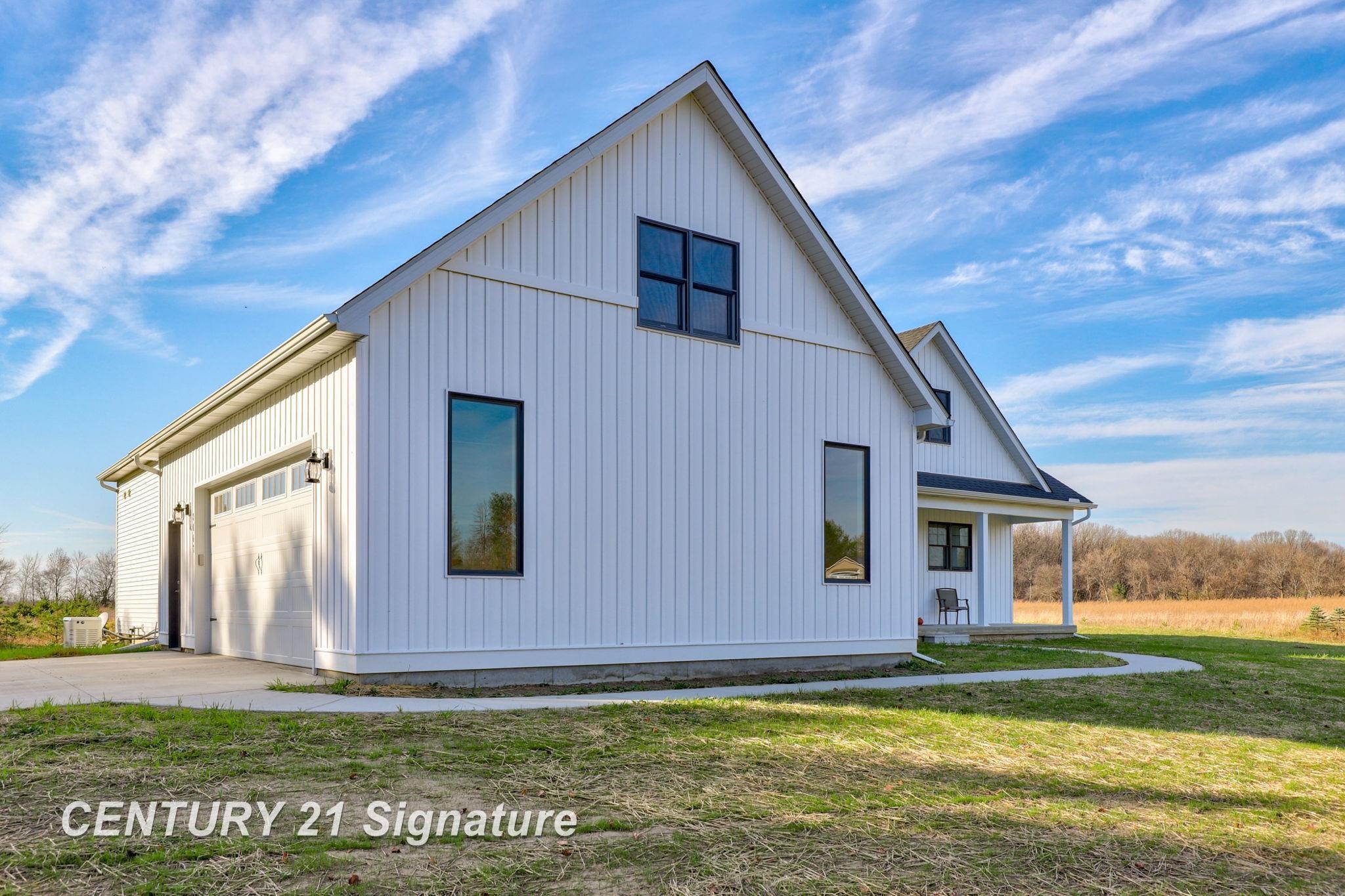 8067 North Nichols Road Flushing, MI 48433 - Photo 3 of 49