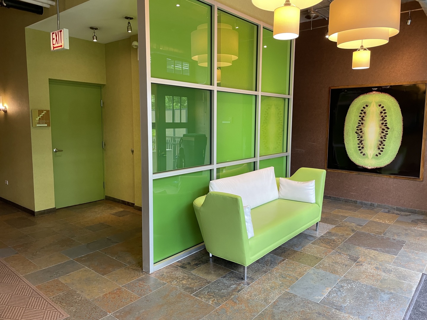 1070 West 15th Street, Unit 102 Chicago, IL 60608 - Photo 2 of 20