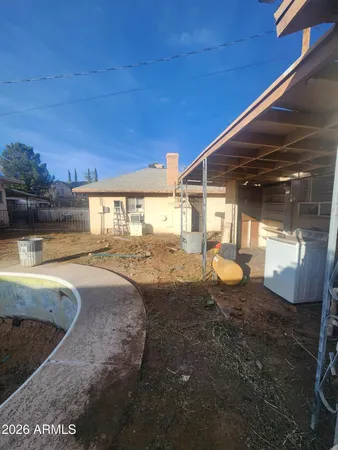 a view of an entryway of a house