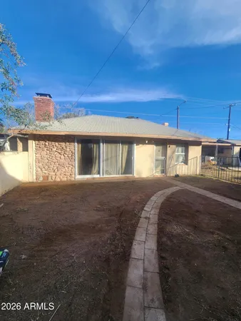 $174,900 | 1228 East 9th Street, Douglas, AZ 85607