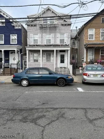 a car parked in front of a building