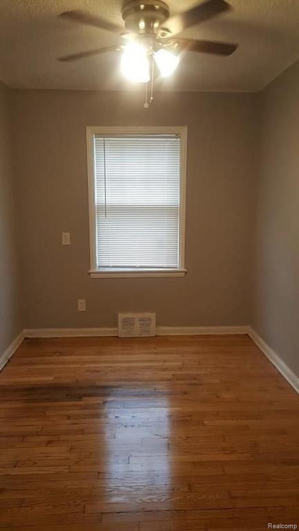 18474 Rutherford Street Detroit, MI 48235 - Photo 6 of 15