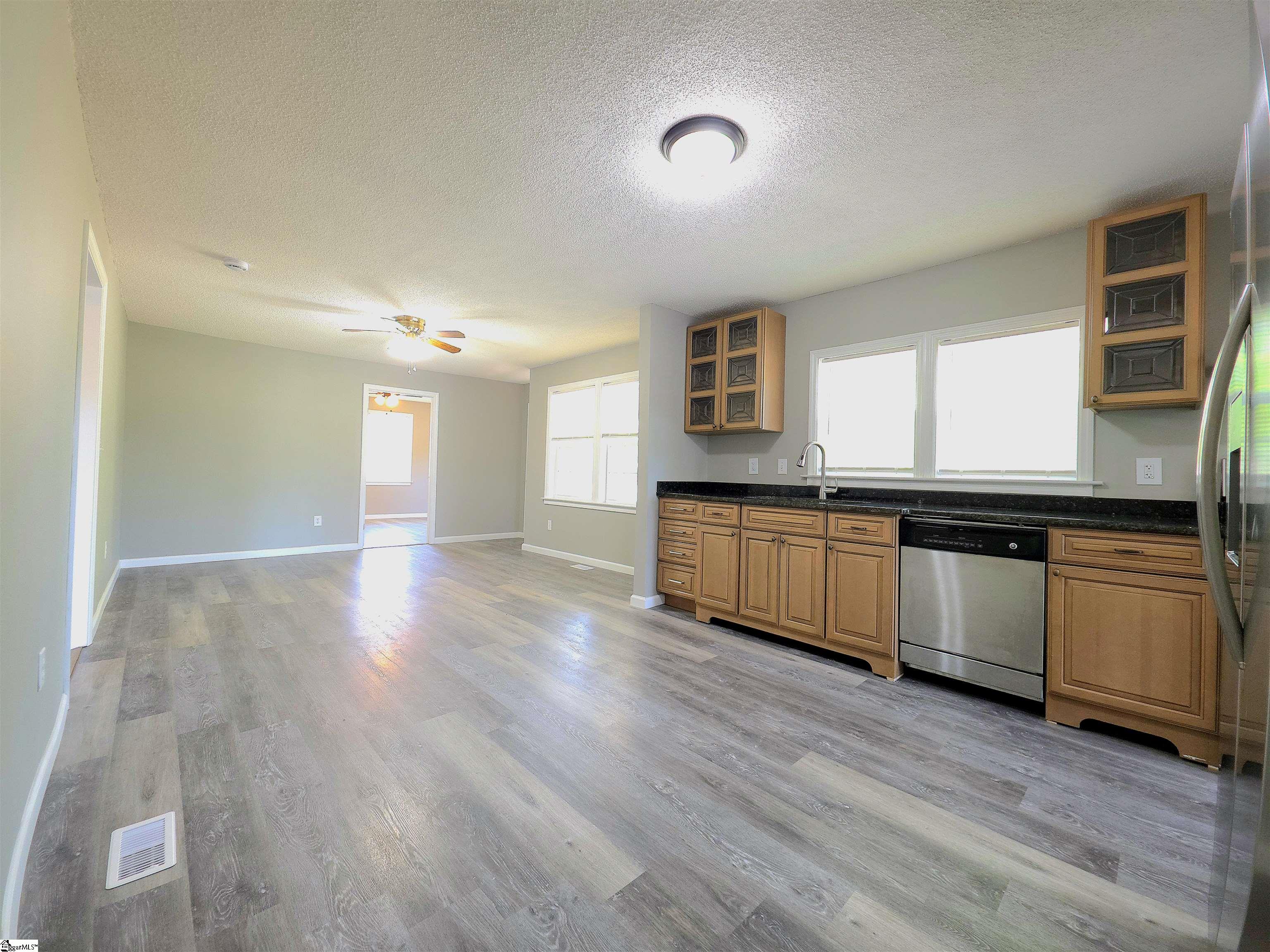 26 Blackstock Road Inman, SC 29349 - Photo 4 of 25