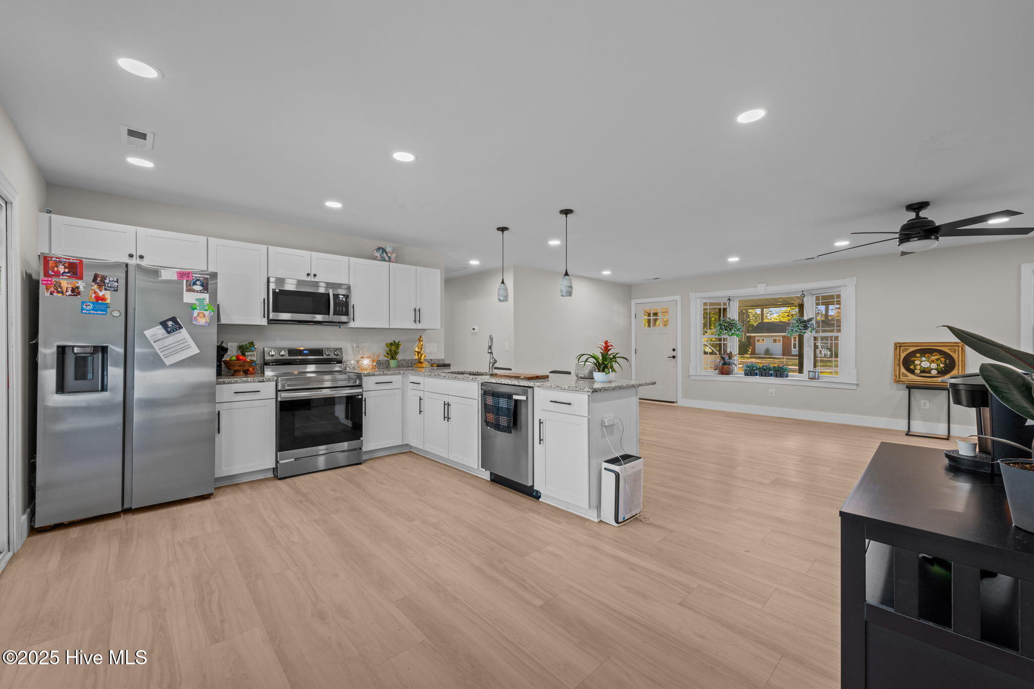 206 Fairview Street Havelock, NC 28532 - Photo 11 of 40 25-web-or-mls-DSC_6697