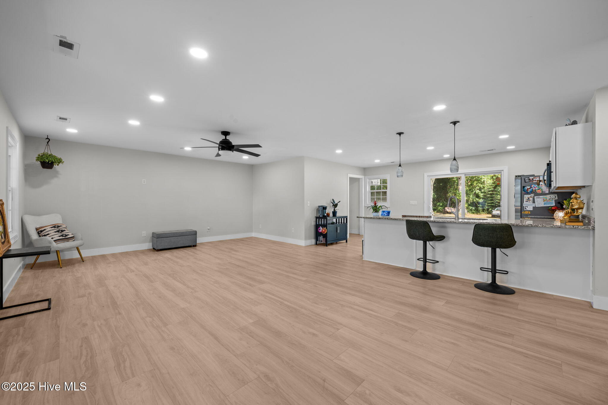 206 Fairview Street Havelock, NC 28532 - Photo 5 of 40 20-web-or-mls-DSC_6673 (2)