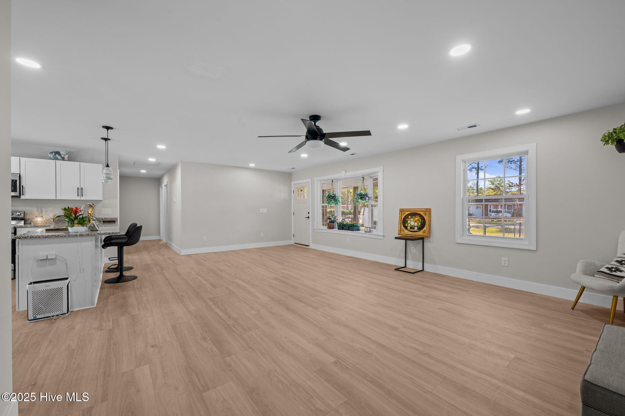 206 Fairview Street Havelock, NC 28532 - Photo 6 of 40 22-web-or-mls-DSC_6685