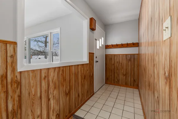 $280,000 | 28529 West Treetop Road, Ingleside, IL 60041
