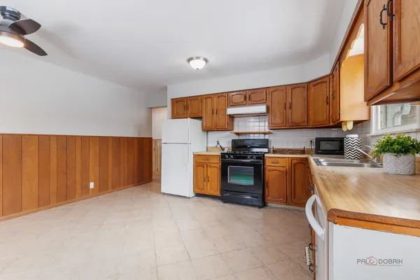 $280,000 | 28529 West Treetop Road, Ingleside, IL 60041