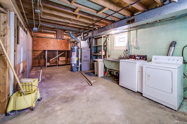 $179,900 | 15056 Wabash Avenue, South Holland, IL 60473