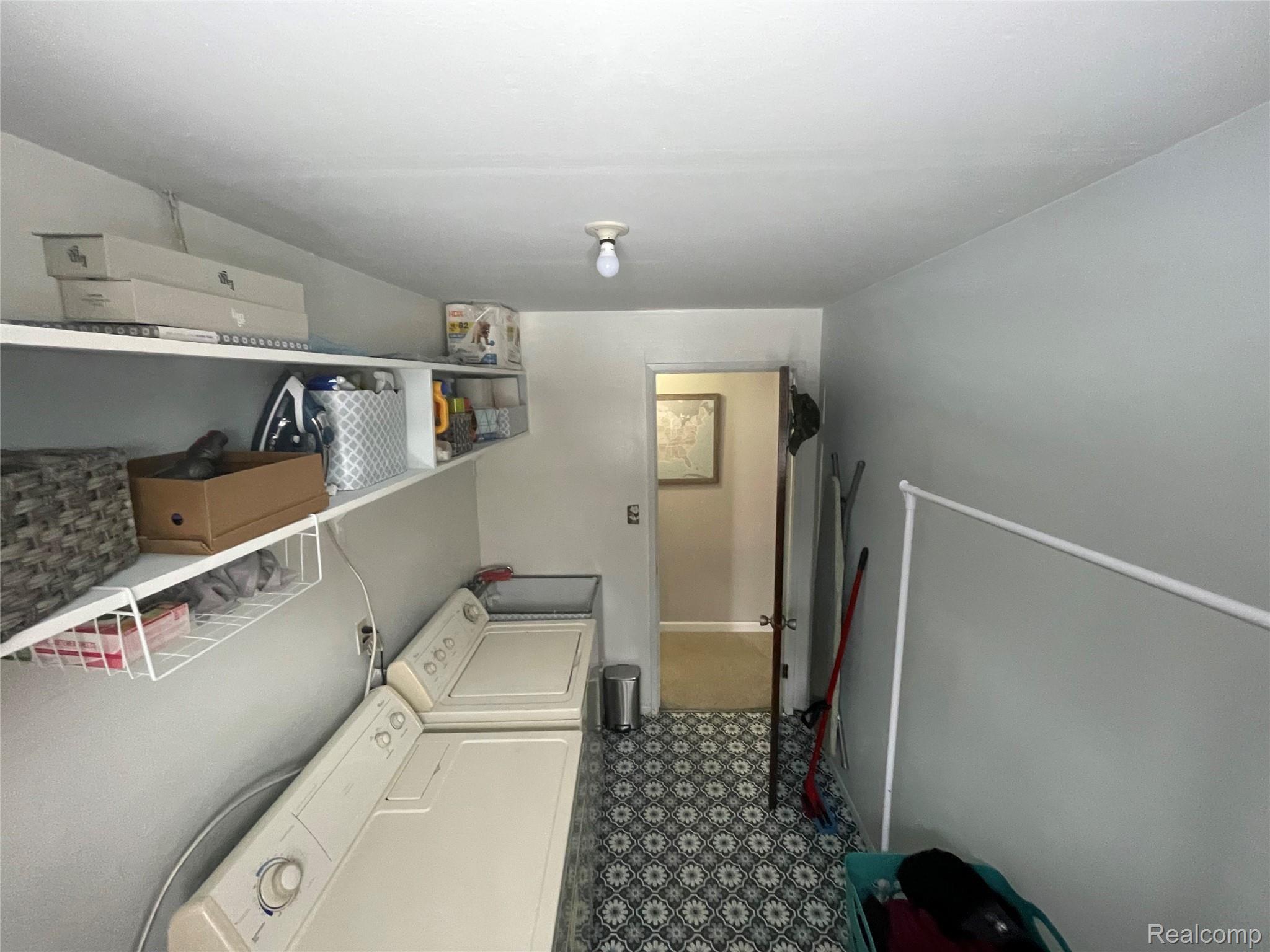 15344 Colbert Street Romulus, MI 48174 - Photo 18 of 48 IMG_0721 - Copy.JPG