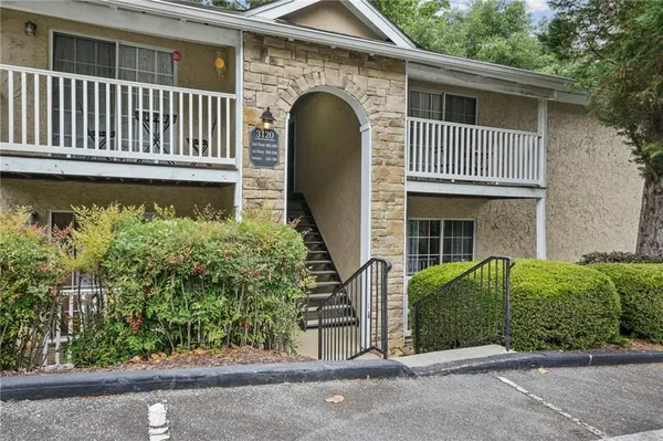 $149,000 | 3120 7 Pines Court, Unit 205, Atlanta, GA 30339