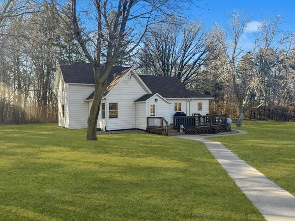 $249,000 | 1890 121st Street, Slayton, MN 56172
