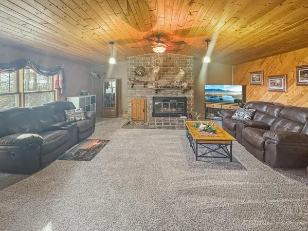 $249,000 | 1890 121st Street, Slayton, MN 56172
