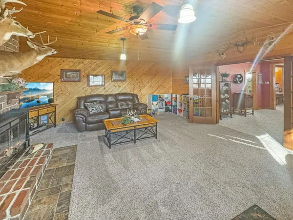 $249,000 | 1890 121st Street, Slayton, MN 56172