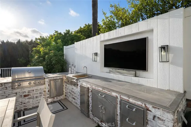 $4,895,000 | 5 Hillsborough, Newport Beach, CA 92660