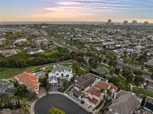 $4,895,000 | 5 Hillsborough, Newport Beach, CA 92660