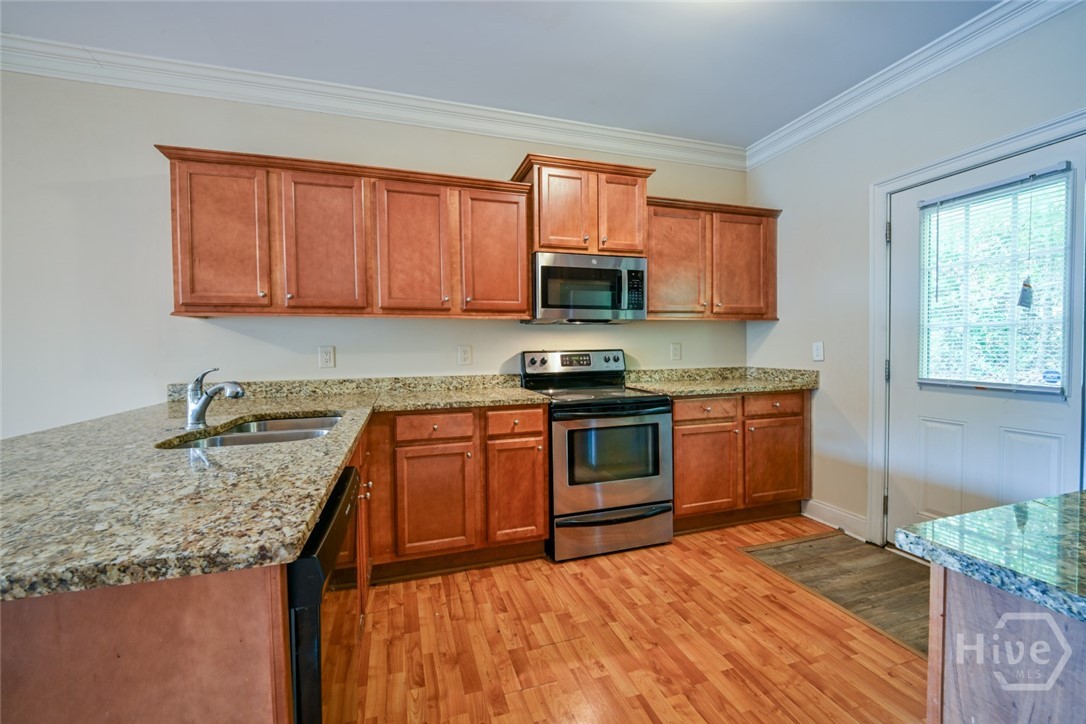 239 Ruth Street, Unit 14 Athens, GA 30601 - Photo 11 of 34 Kitchen
