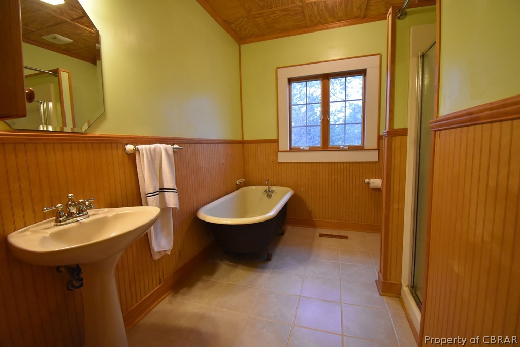 4758 Courthouse Road Heathsville, VA 22473 - Photo 13 of 23