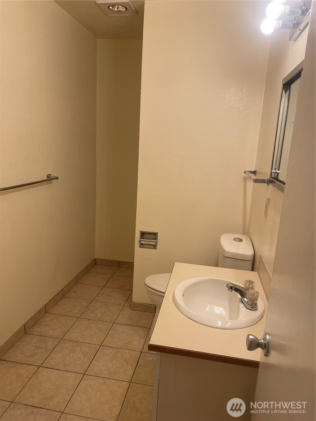 6325 Evergreen Way Everett, WA 98203 - Photo 30 of 38