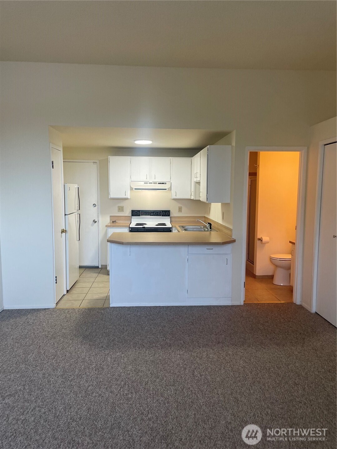 6325 Evergreen Way Everett, WA 98203 - Photo 31 of 38