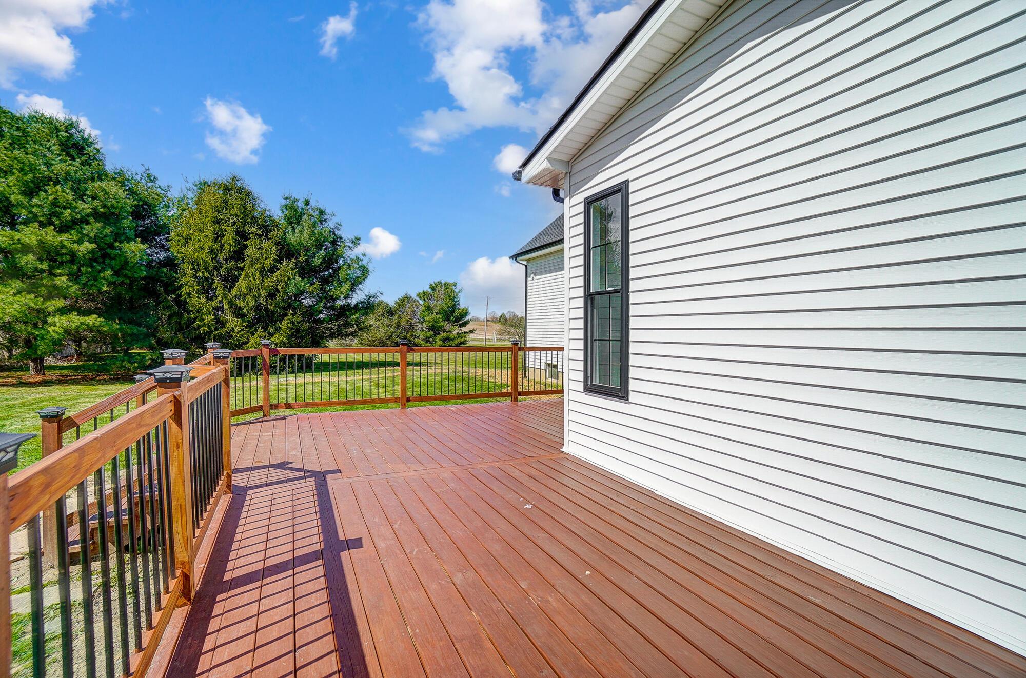 4453 Pleasantville Road Northwest Carroll, OH 43112 - Photo 67 of 87 Sun Deck - 4453 Pleasantville Road, Carroll, OH 43112