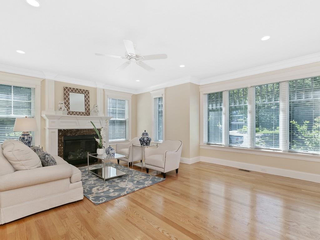 19 Windemere Road Winchester, MA 01890 - Photo 4 of 32