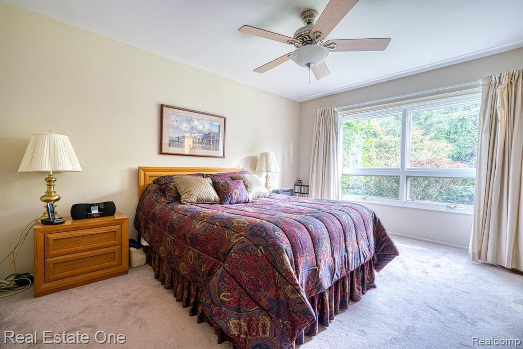 1698 Snowden Circle Rochester Hills, MI 48306 - Photo 17 of 27