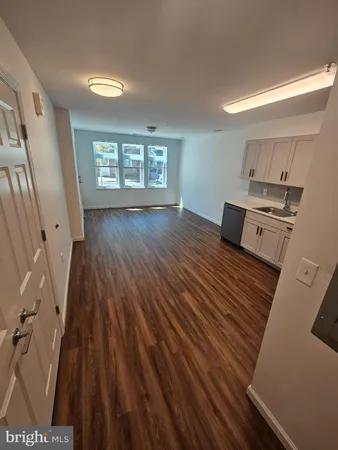 $1,865 | 200 Hamilton Avenue, Unit 105, Trenton, NJ 08609
