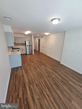 $1,865 | 200 Hamilton Avenue, Unit 105, Trenton, NJ 08609