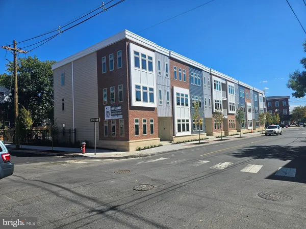 $1,865 | 200 Hamilton Avenue, Unit 105, Trenton, NJ 08609