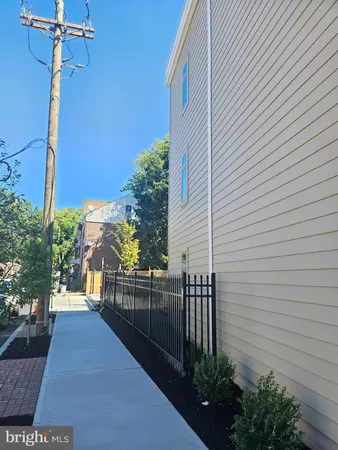 $1,865 | 200 Hamilton Avenue, Unit 105, Trenton, NJ 08609