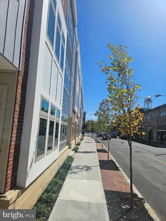 $1,865 | 200 Hamilton Avenue, Unit 105, Trenton, NJ 08609