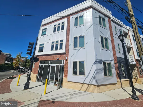 $1,865 | 200 Hamilton Avenue, Unit 105, Trenton, NJ 08609