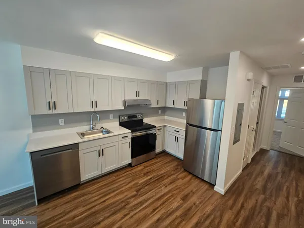 $1,865 | 200 Hamilton Avenue, Unit 105, Trenton, NJ 08609