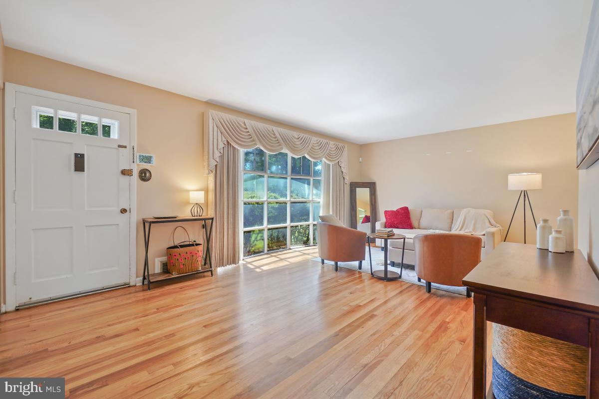 12706 Barbara Road Silver Spring, MD 20906 - Photo 5 of 30