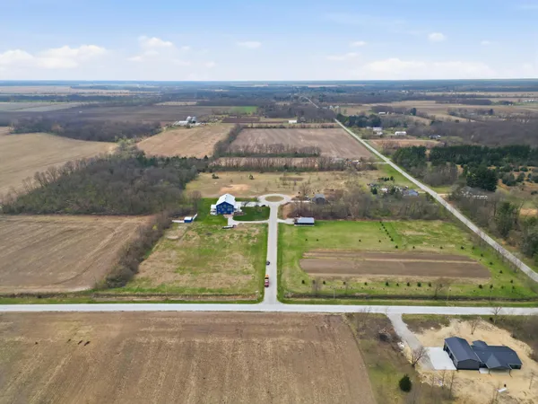 $60,000 | 940 North Lake Village, Lake Village, IN 46349