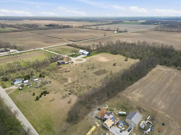 $60,000 | 940 North Lake Village, Lake Village, IN 46349