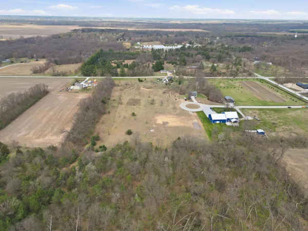 $60,000 | 940 North Lake Village, Lake Village, IN 46349