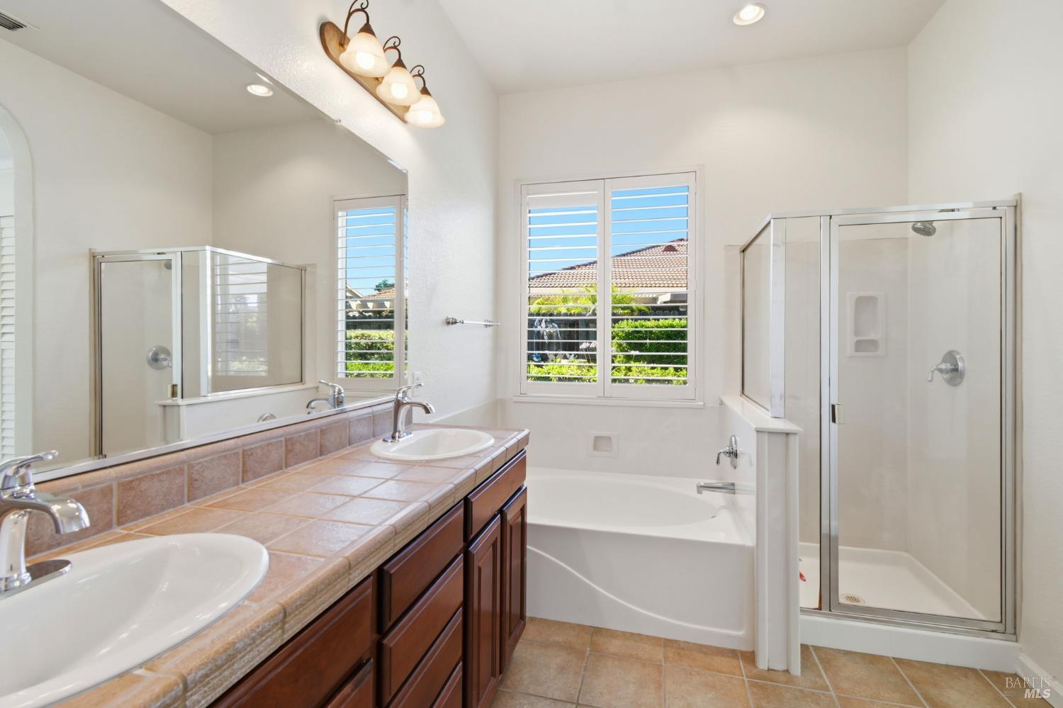 448 Three Rivers Court Vacaville, CA 95688 - Photo 31 of 44