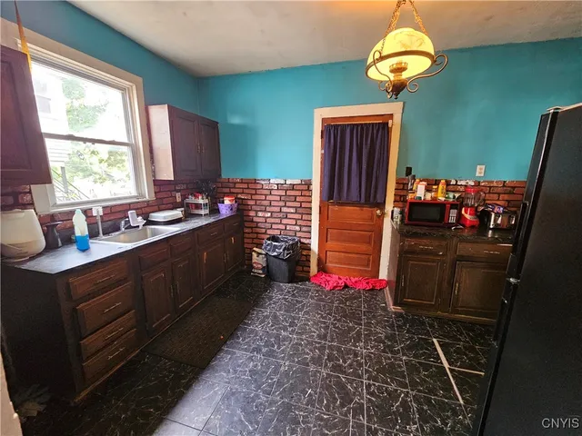 $137,400 | 21-23 Derby Avenue, Auburn, NY 13021