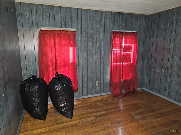 $137,400 | 21-23 Derby Avenue, Auburn, NY 13021