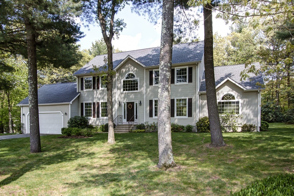 2 Davis Road Southborough, MA 01772 - Photo 1 of 28 Gallery Image 1