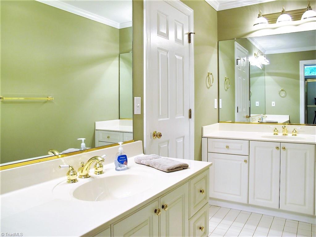 8077 Glengarriff Road Clemmons, NC 27012 - Photo 26 of 48 Gallery Image 26