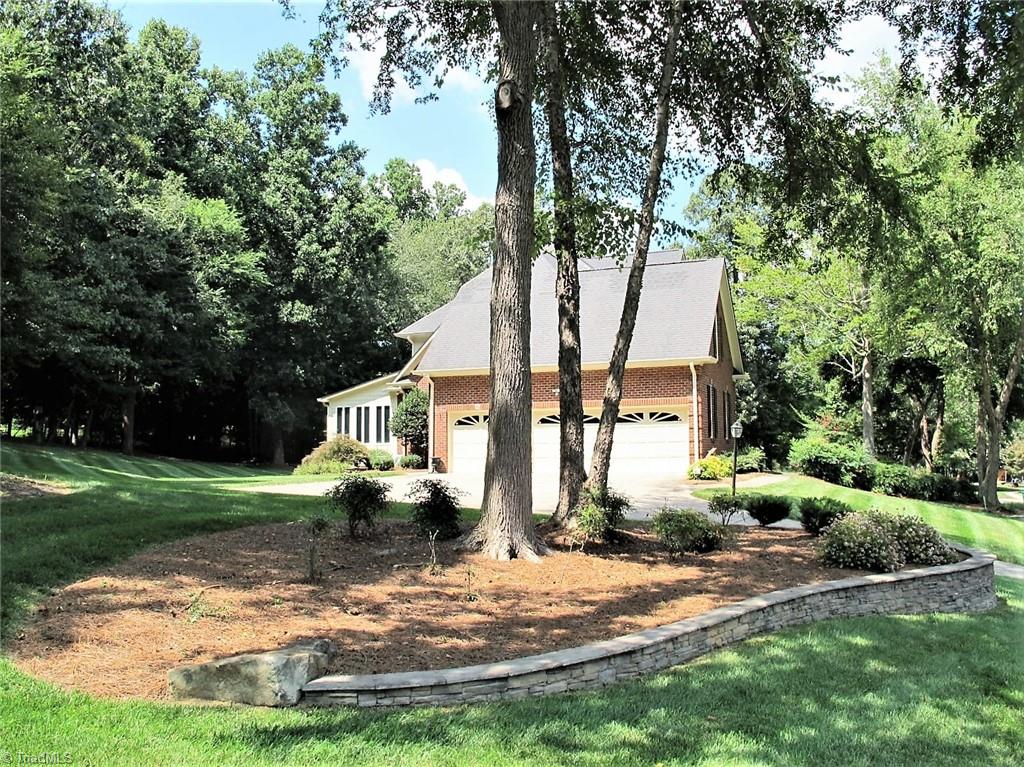 8077 Glengarriff Road Clemmons, NC 27012 - Photo 45 of 48 Gallery Image 45