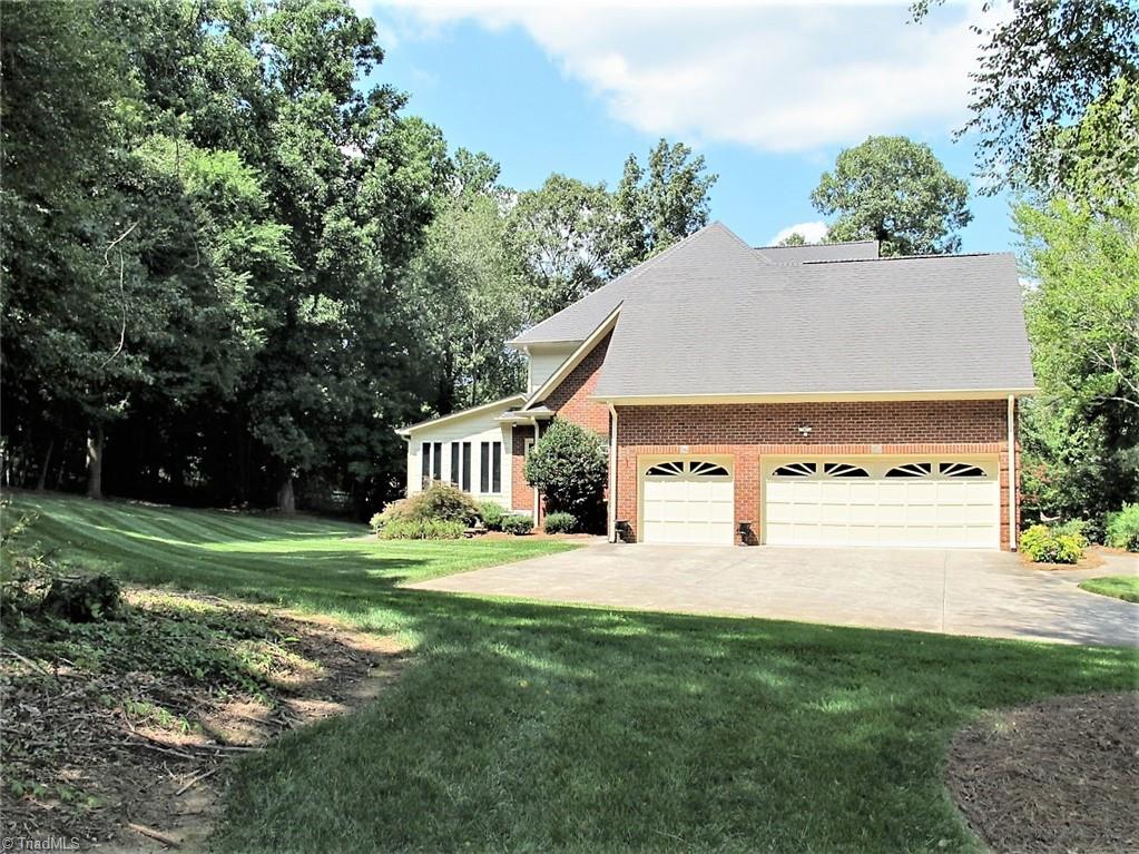 8077 Glengarriff Road Clemmons, NC 27012 - Photo 46 of 48 Gallery Image 46