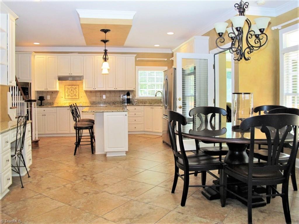 8077 Glengarriff Road Clemmons, NC 27012 - Photo 9 of 48 Gallery Image 9